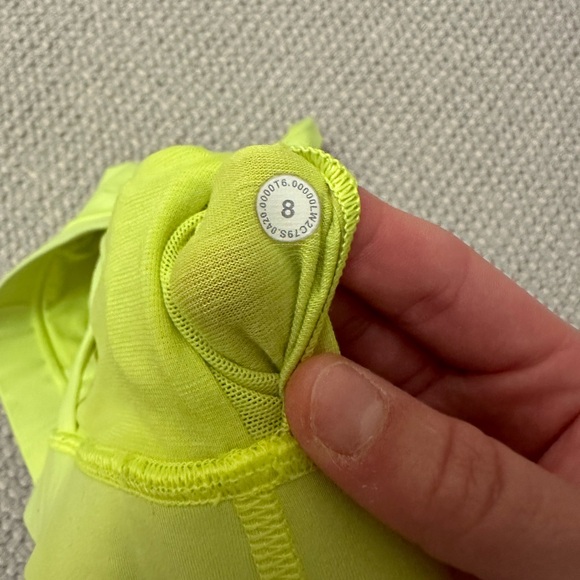 Lululemon energy bra - Picture 4 of 4